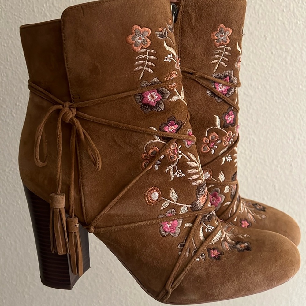 Brown suede Sam Edelman Booties